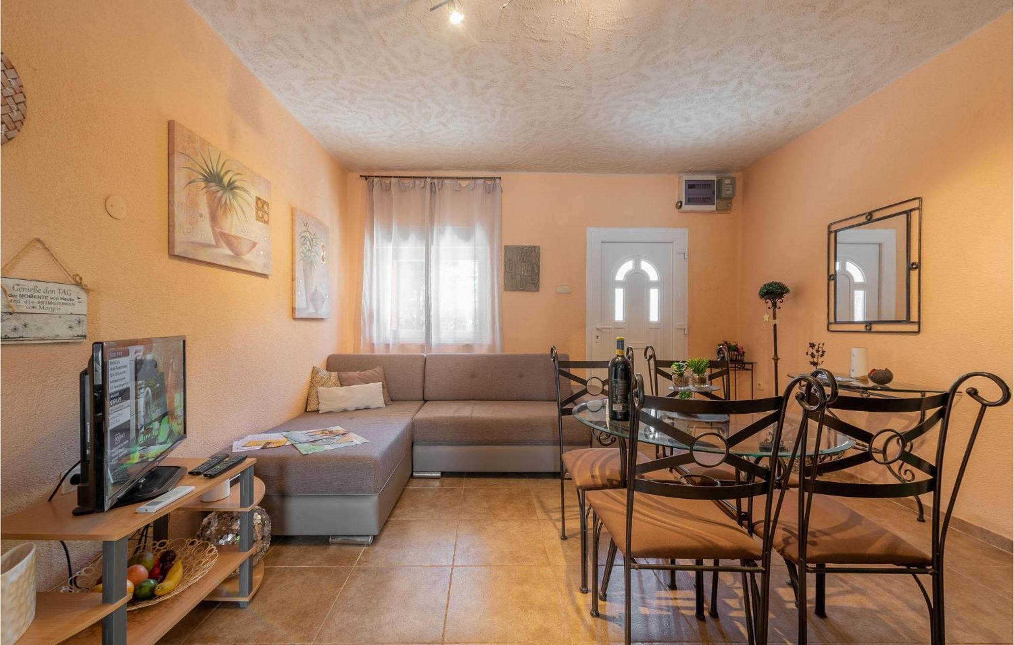 Cozy Home In Vrsi With Wifi Exterior foto